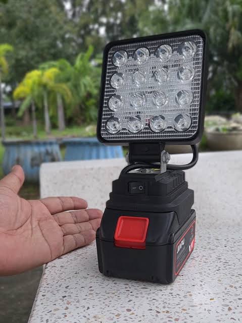 Projecteur Portable Multifonction - المصباح الكاشف